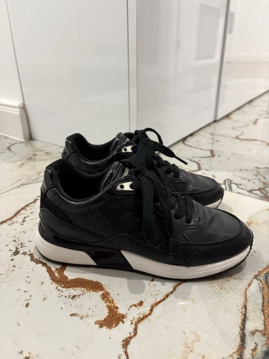 Дамски маратонки GUESS