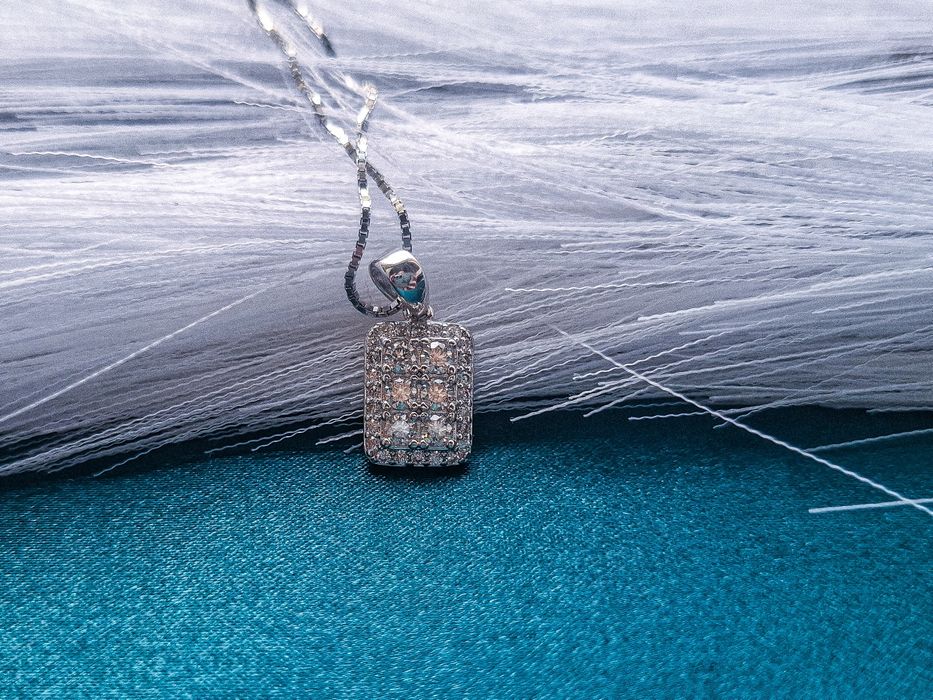 Pandantiv cu moissanite