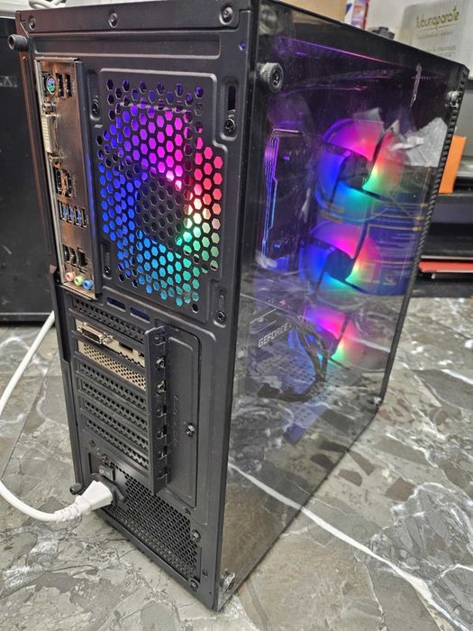 Hope Amanet P5-Unitate Gaming PC Ryzen 5 5600/ 16 RAM/ RTX 3050 8 GB