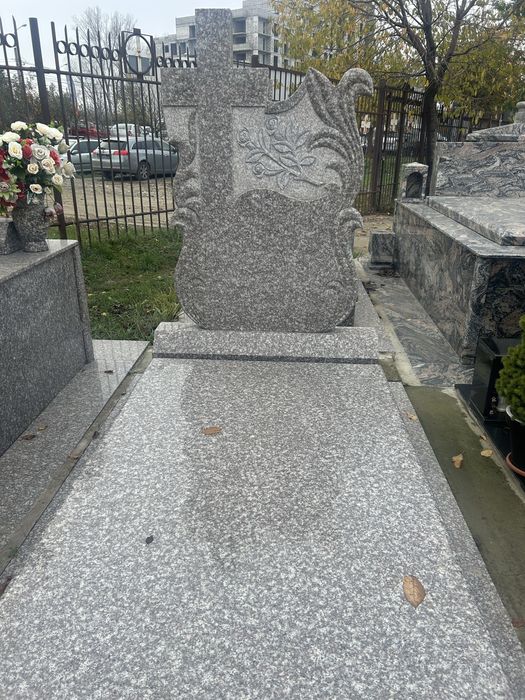 Vand loc veci 3 cripte