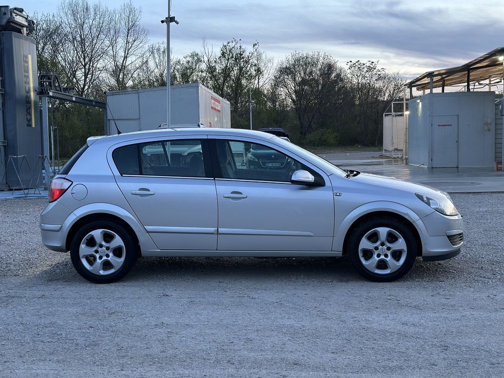 Opel astra H 1.8i