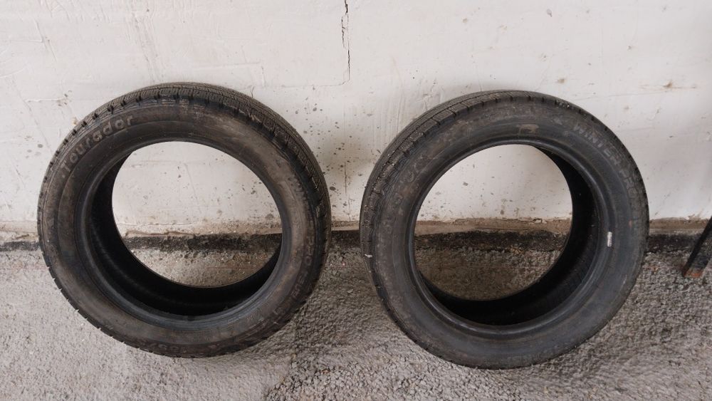 Шины зимние б/у состояние хорошее 185/55/15