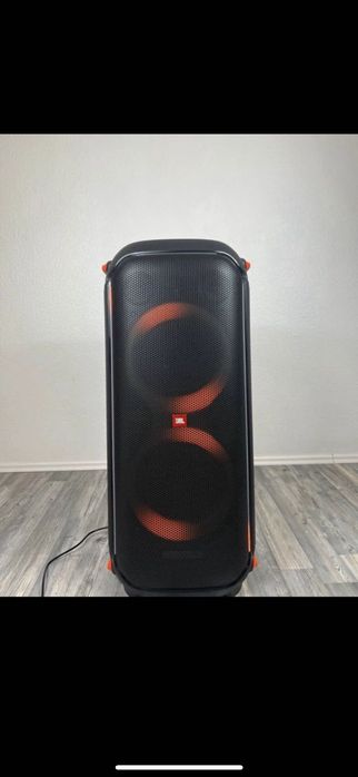 JBL 710 partybox