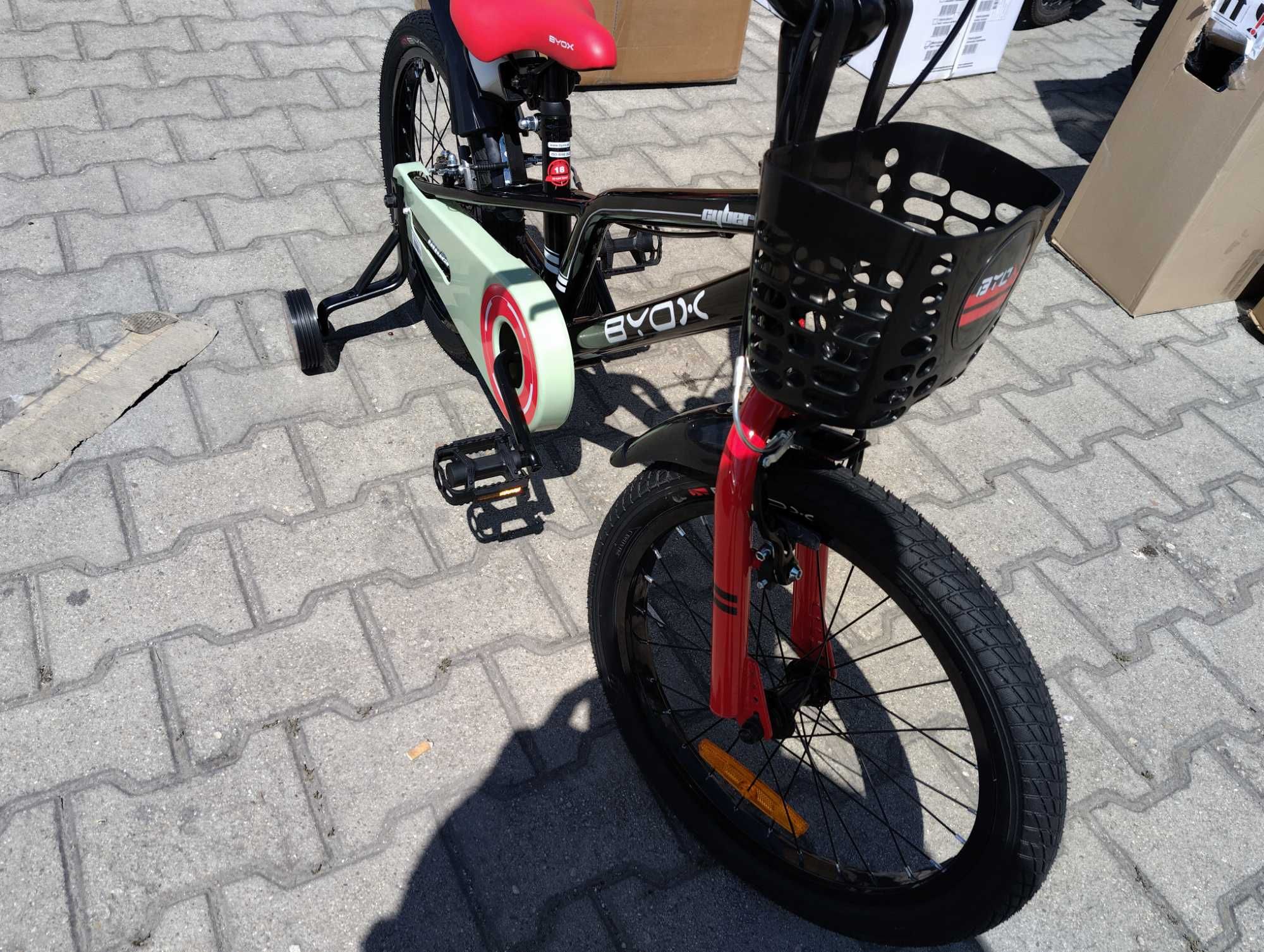 BYOX Велосипед 18" CYBER черен