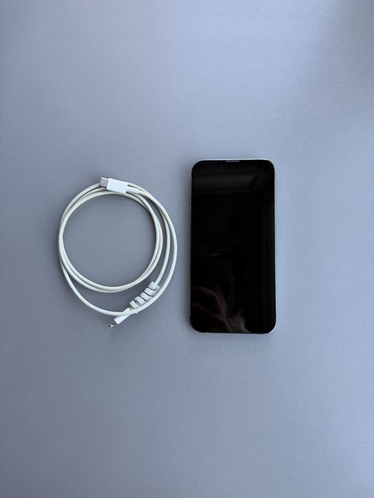 Iphone 13 pro - 256gb - 100% baterie - impecabil