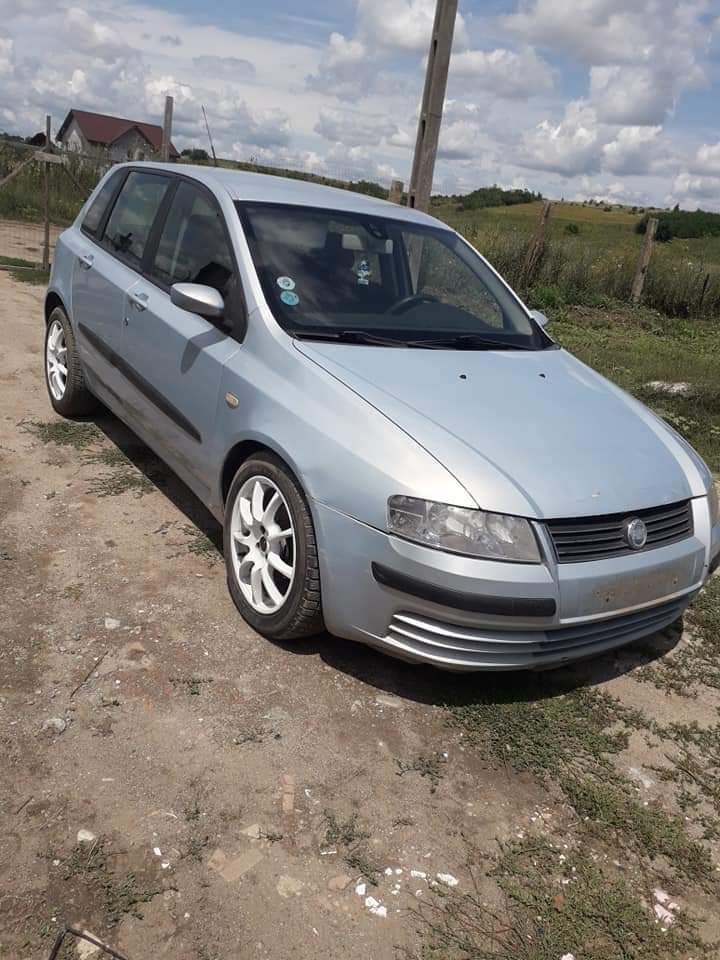 Dezmembrez Fiat Stilo 1.2 16V din 2004