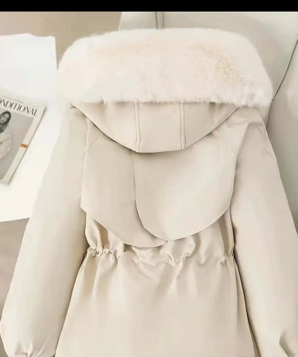 Geaca ușoară și călduroasă mărimea xl, xxl