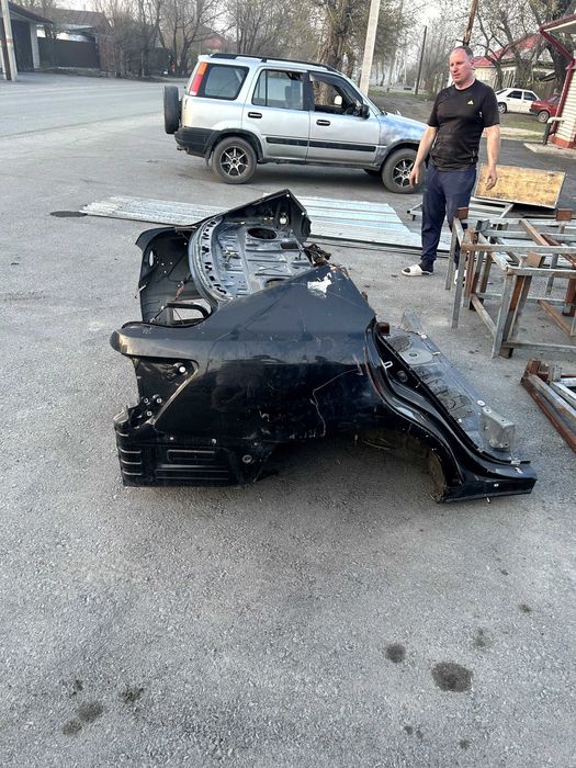 Продам заднюю часть кузова Toyota Camry 40