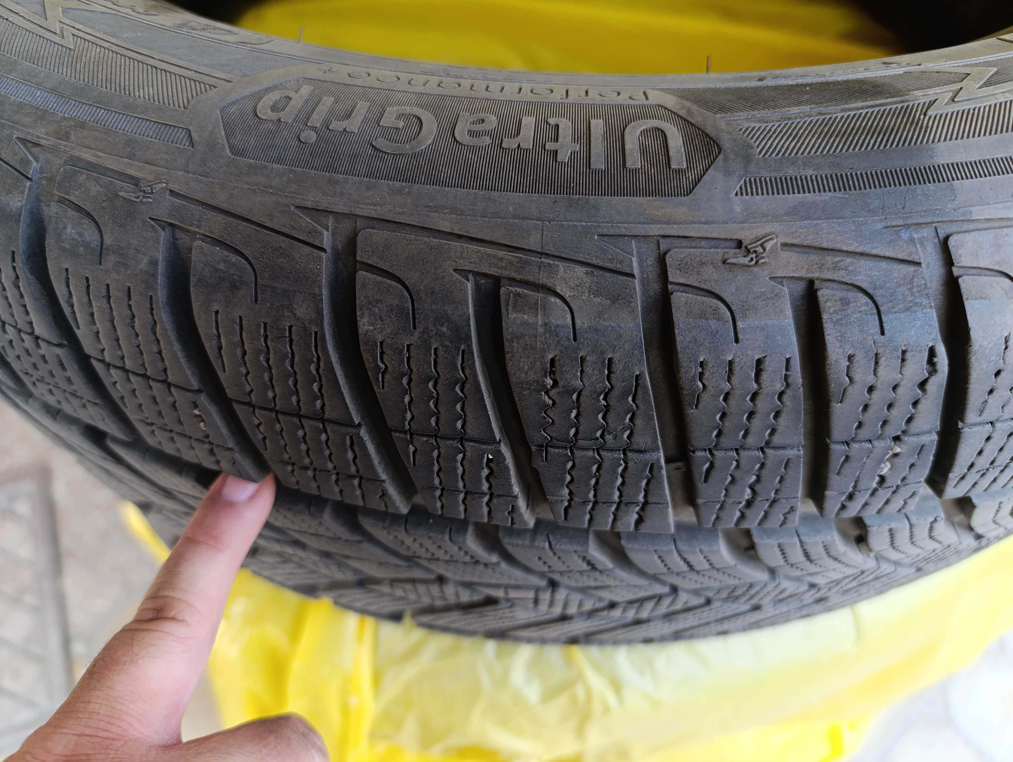 комплект Goodyear 265/50/R20 зимни