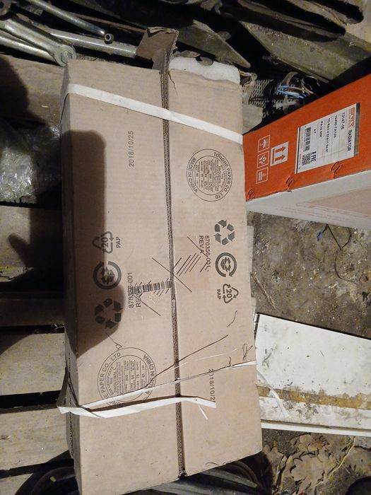 HPE P9Q36A — Basic Metered 3.6kVA/2 C19 WW PDU (4 штуки)