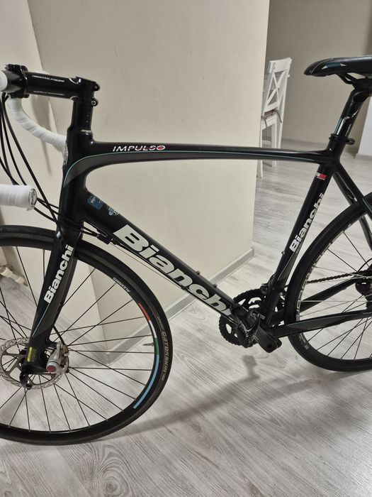 Bicicleta cursiera BIANCHI Impulso,frane disc,2x11v, shimano 105