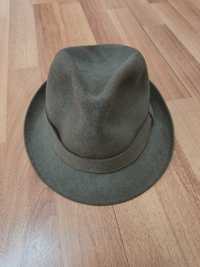 Vând pălărie marca Tonak