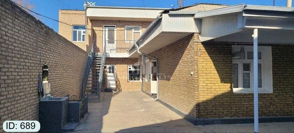 Sharq 2da hovli sotiladi kreditga ham sotiladi №689
