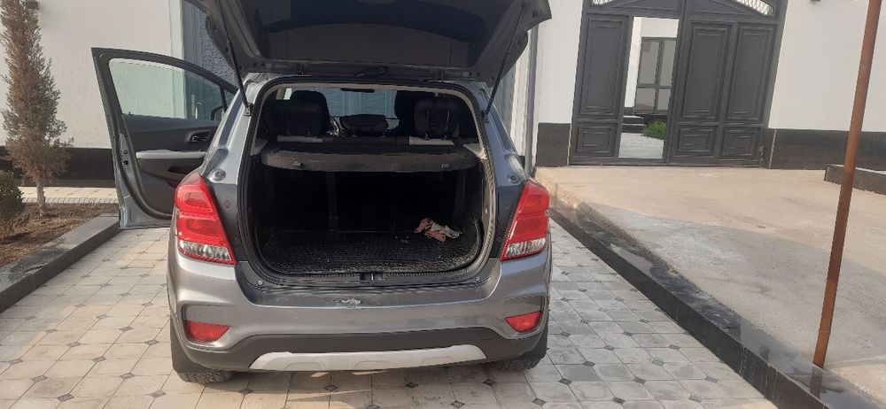 Tracker 1 primer srochna