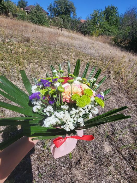 Цветя онлайн  или на място  -ул.Кричим 20