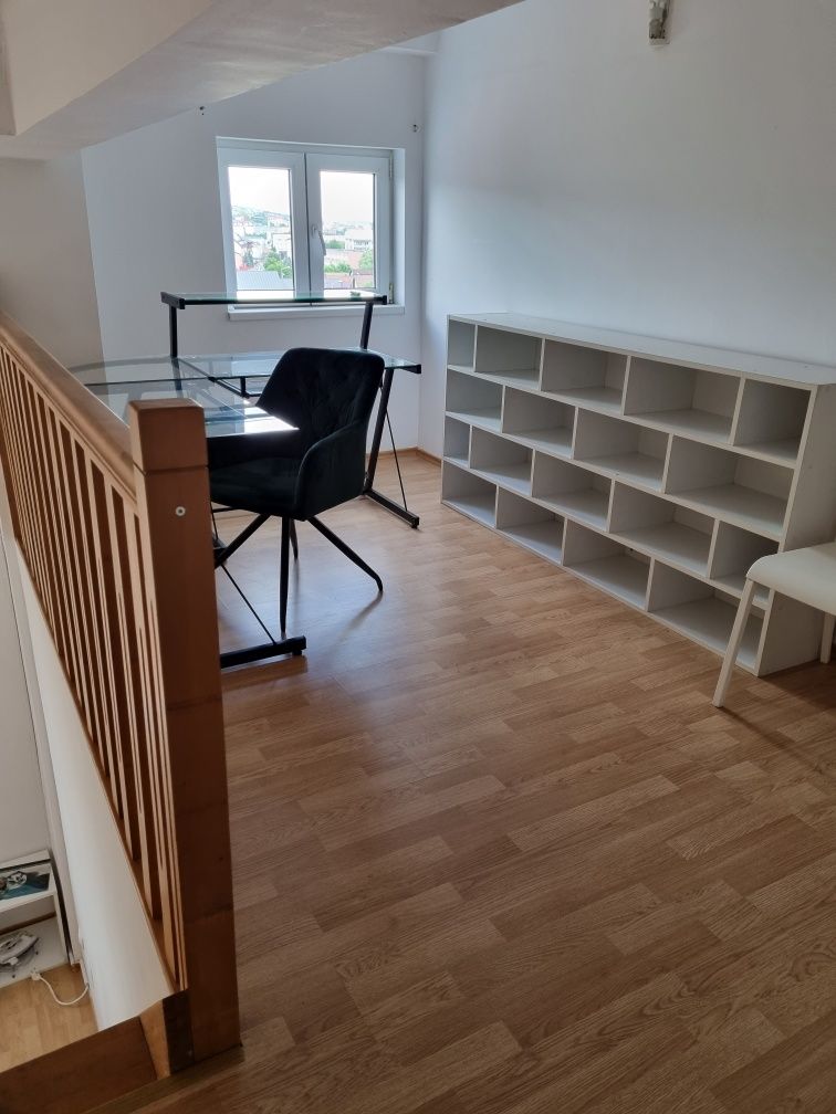 Inchiriez apartament cu 2 camere in zona oasului