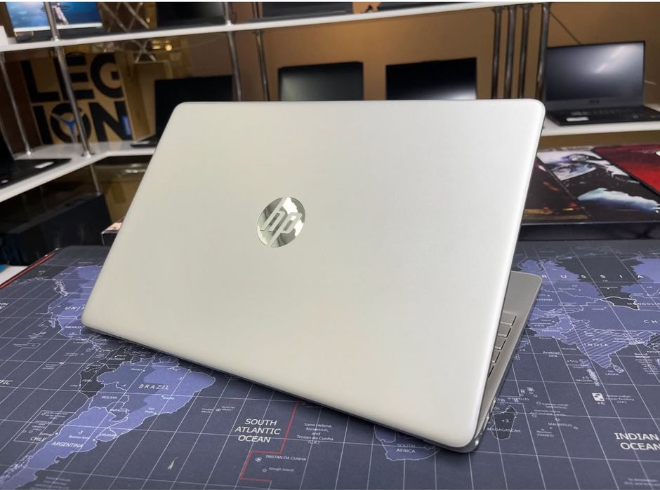HP Laptop 15s Core i5-1235U/8Gb/SSD512Gb