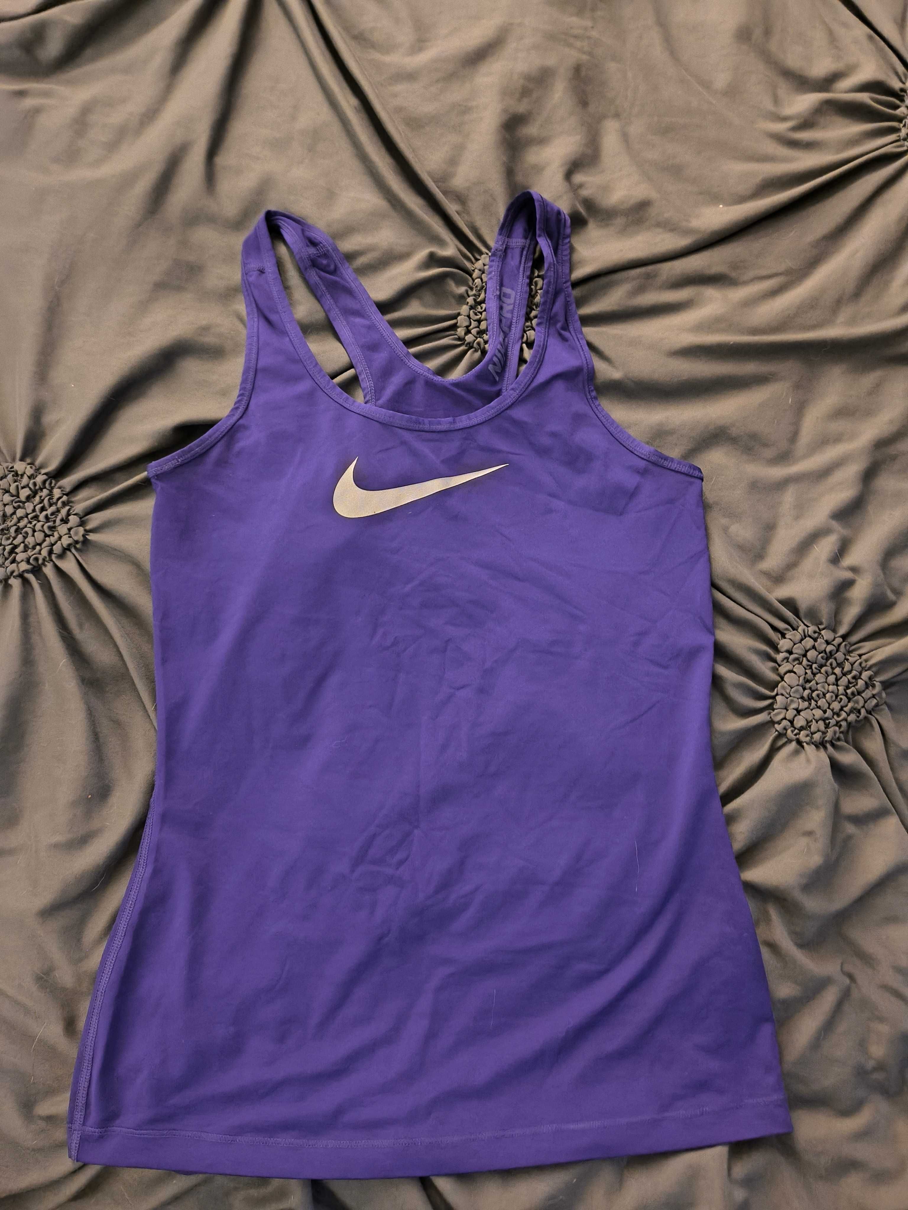 Nike, Adidas потници за спорт