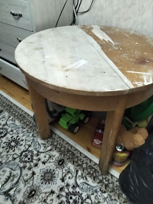 Стол круглый Советский