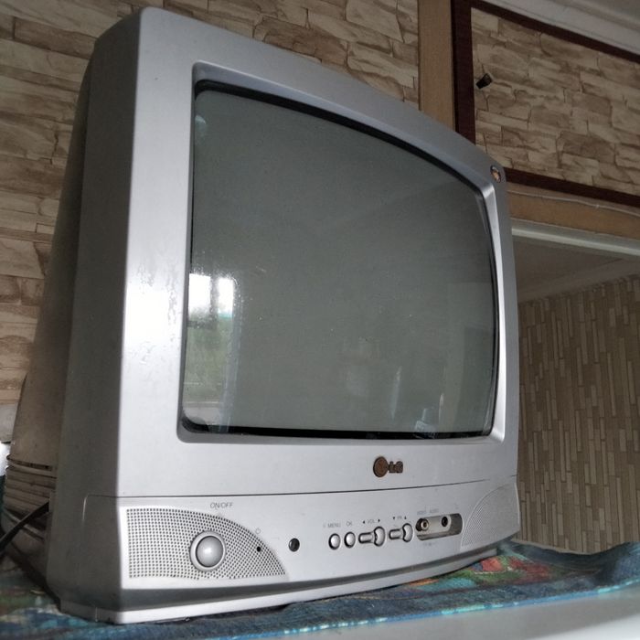 Продам телевизор