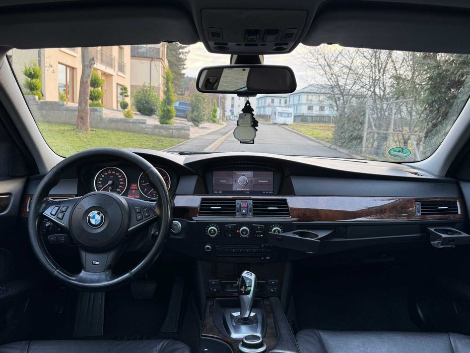 BMW E61 530d LCI