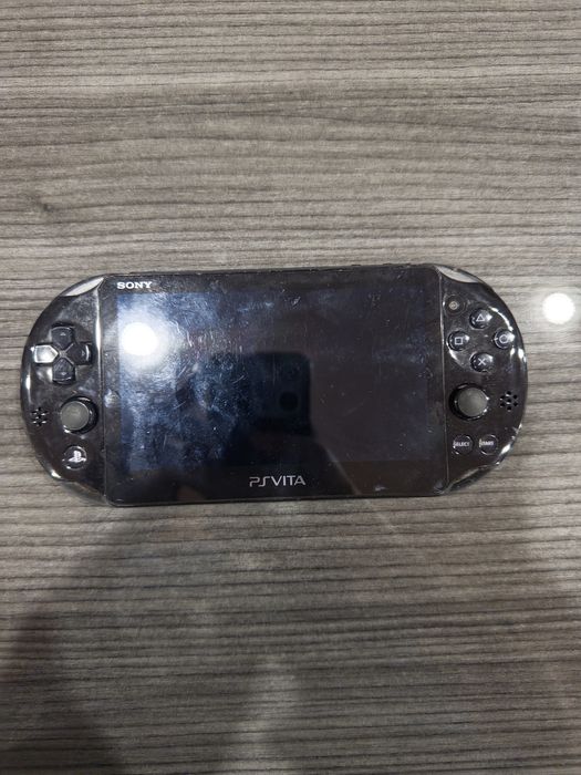 Продаю PS Vita!!!
