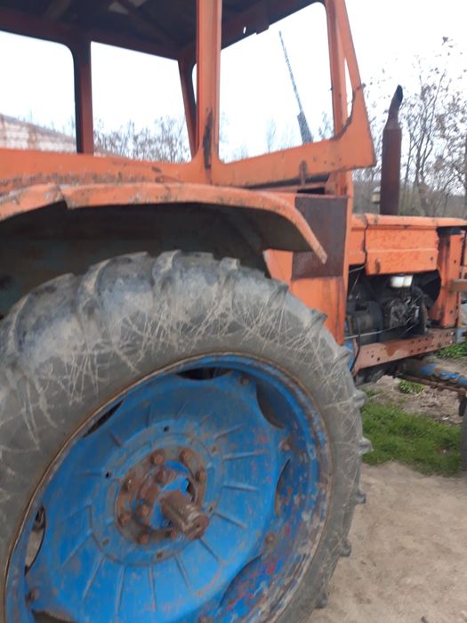 Vând tractor 650 tip export