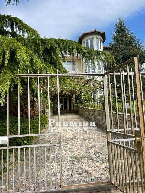 Продава се Къща в с. Лъка, Област Бургас - 550 кв.м за 764 €/кв.м - Снимка #15