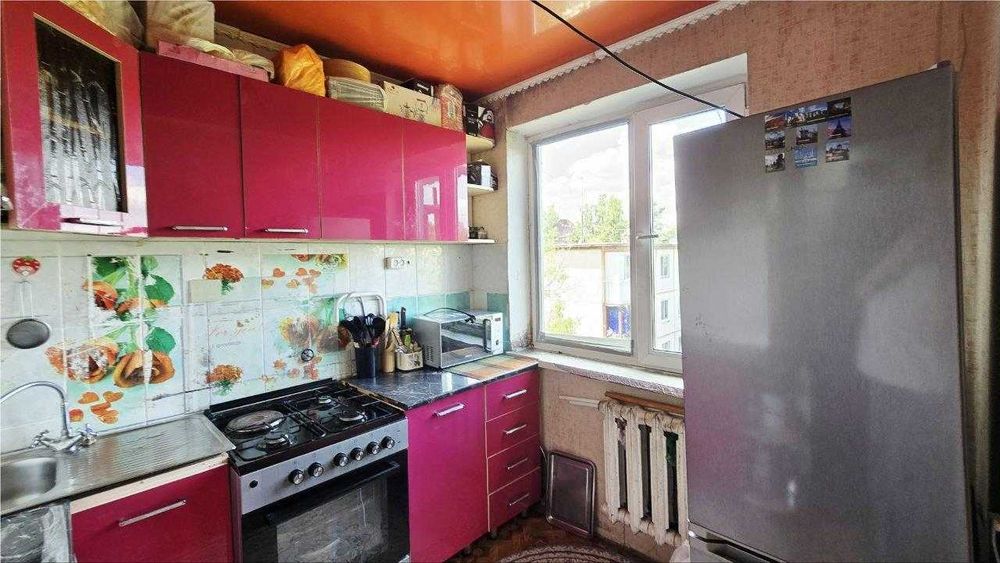 **Продам 2х квартиру во 2 мкр р-н 20 Лицея