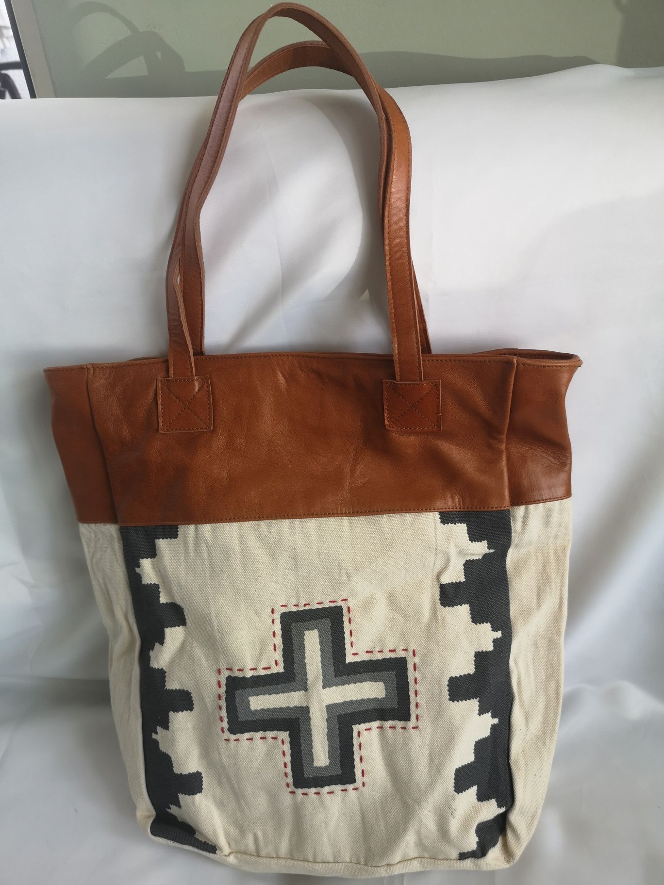 Нова чанта естествена кожа и текстил