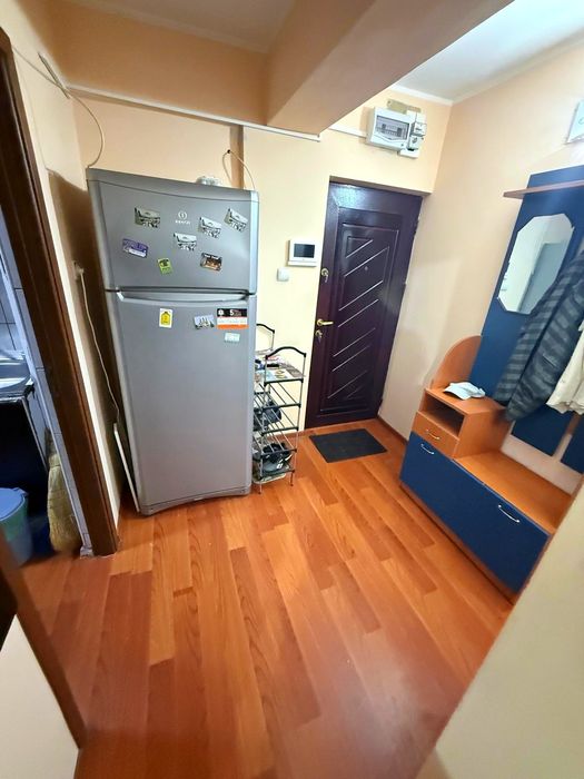 Vând apartament calea Galați