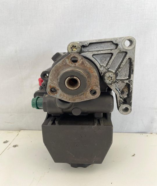 Pompa servo direcție  W114 7691462114 Mercedes-Benz E-Class W124 (fa