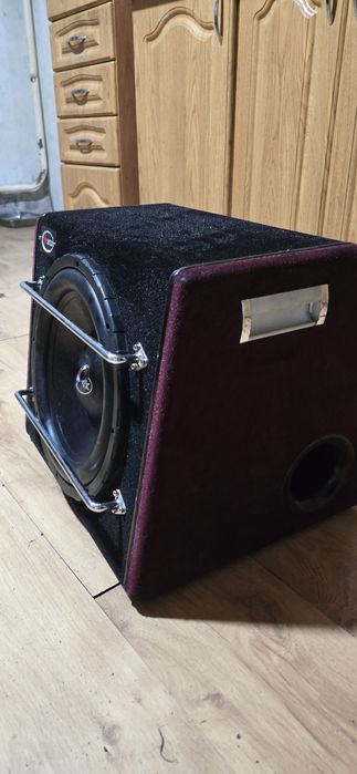 Продам сабвуфер почти не использовали