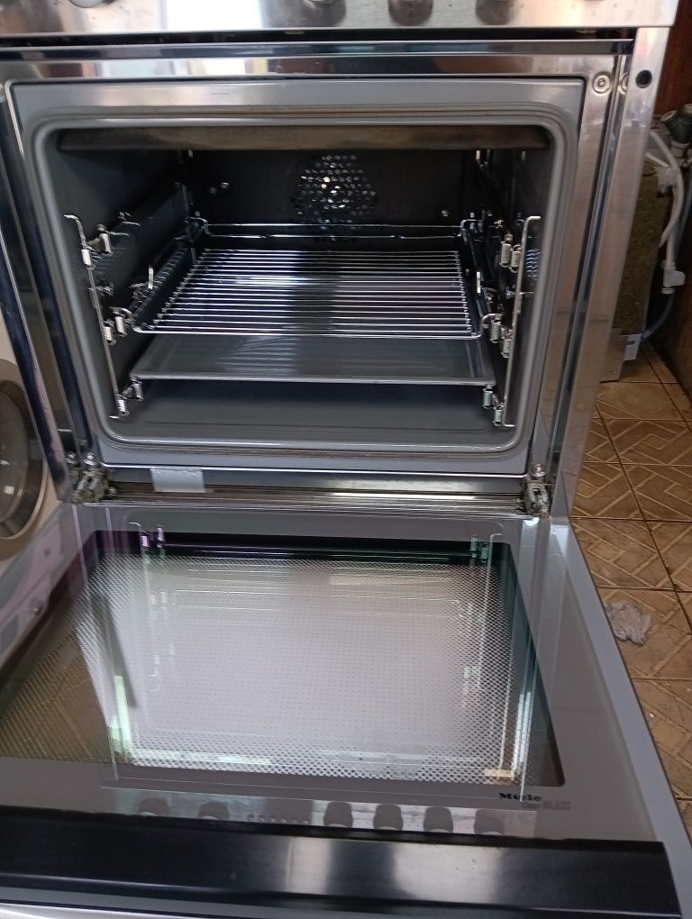 Иноксова печка за вграждане Miele Made in Germany 2 години гаранция!