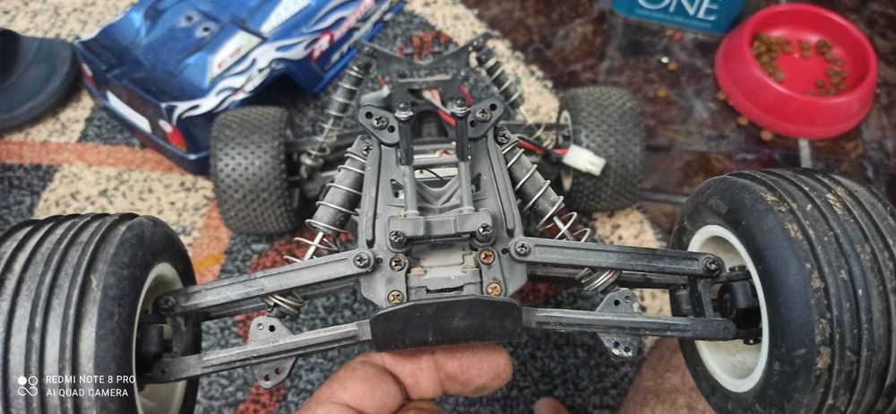 Masina Robitronic Stinger Est-2