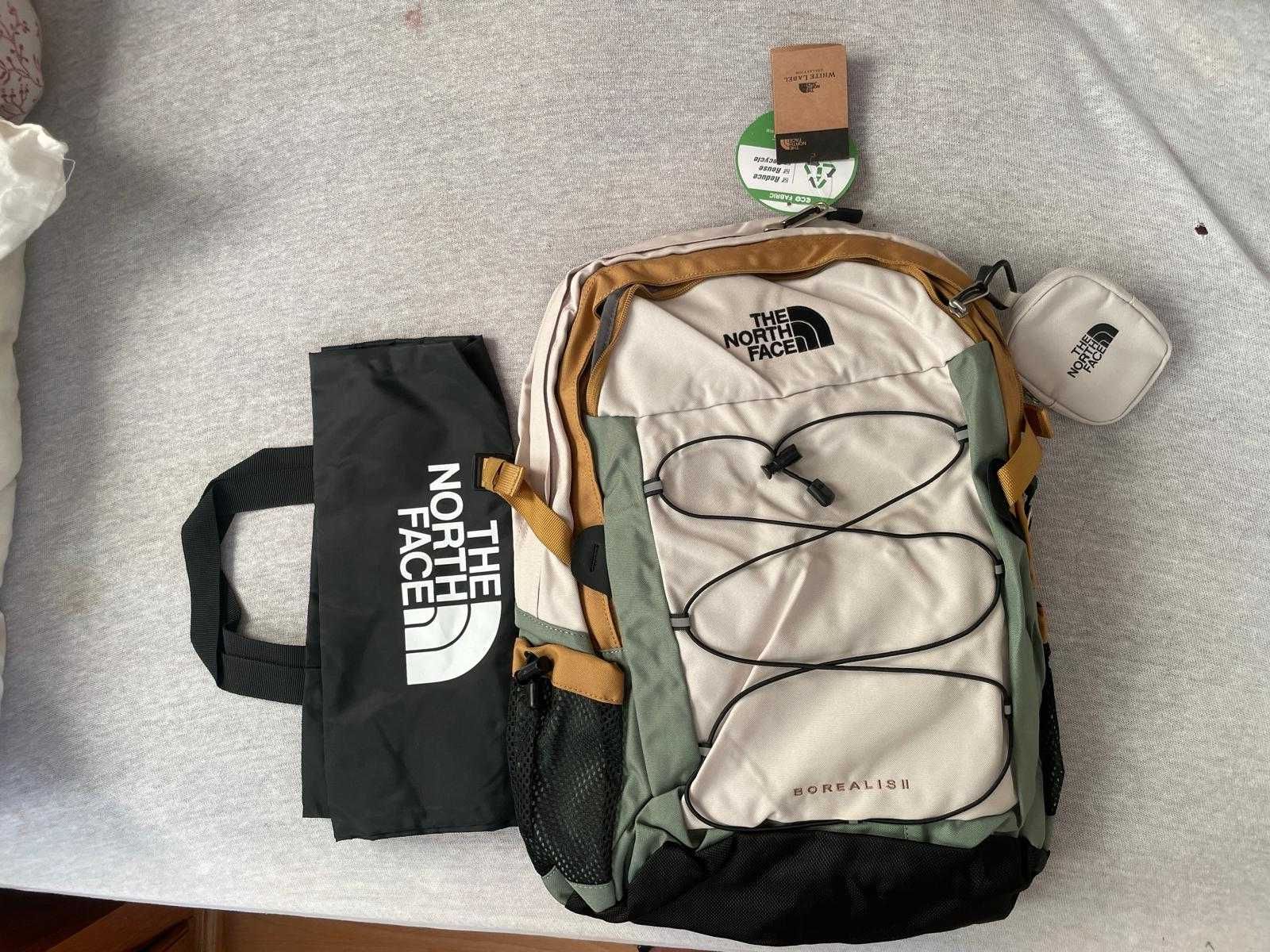 Ghiozdan The North Face TNF, nou cu etichete