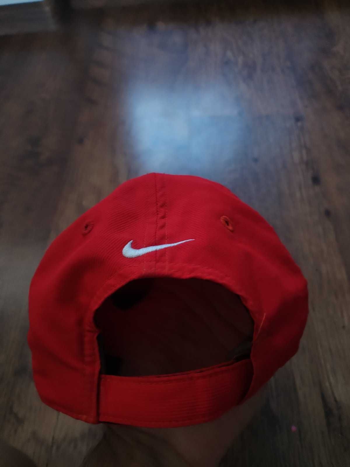 Nike Golf - страхотна мъжка шапка