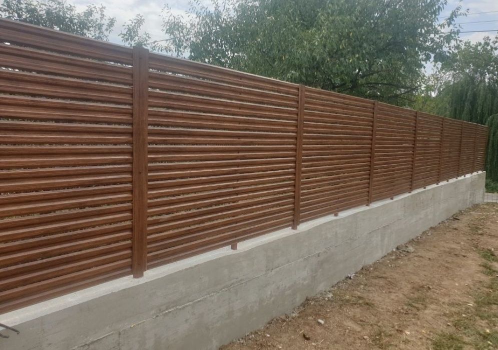 Garduri si porti stil jaluzea, sipca metalica, tabla cutata