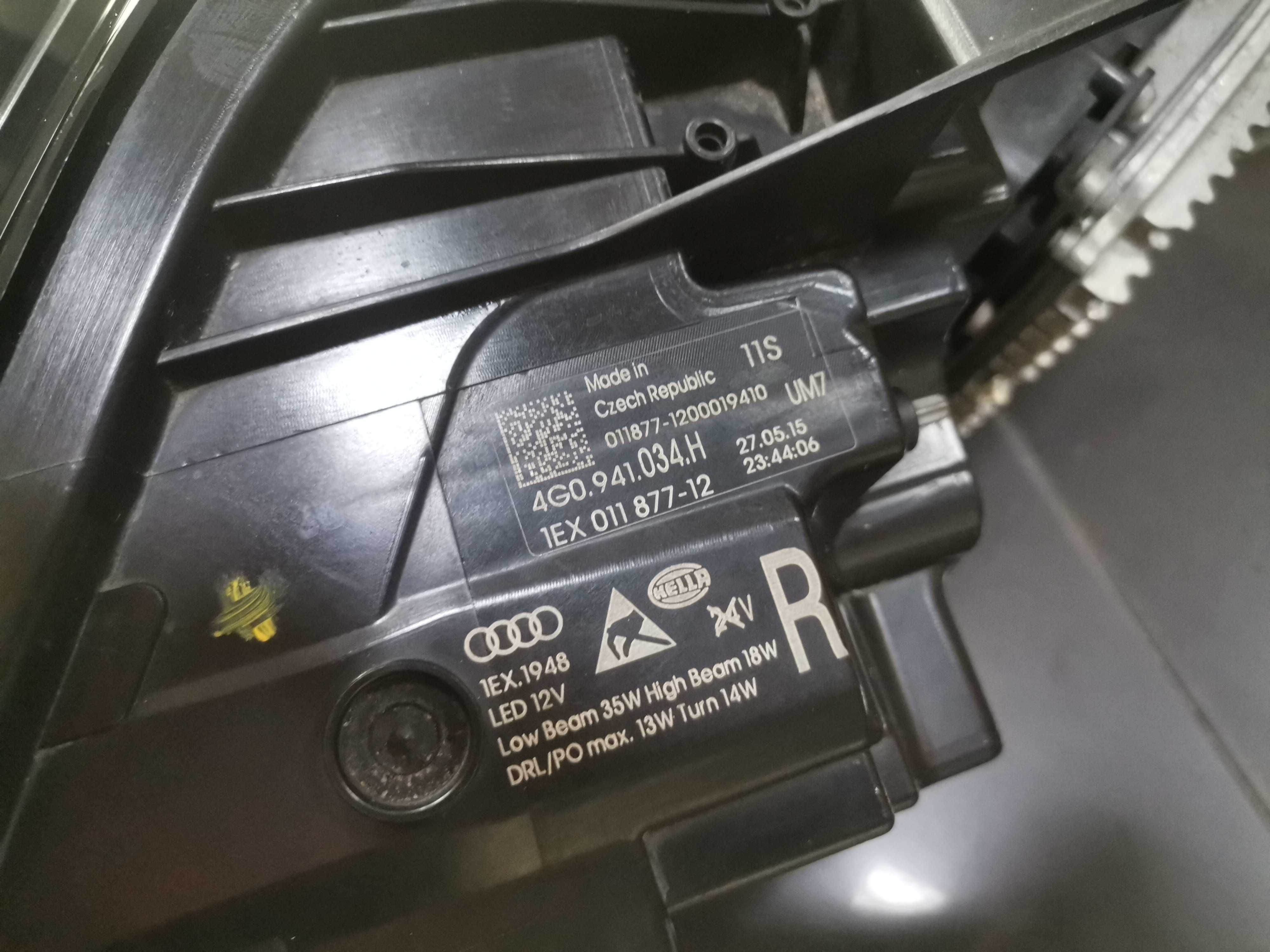 Комплект Десен Фар Audi A6 C7 Facelift Full LED 4G0941034H - Перфектен