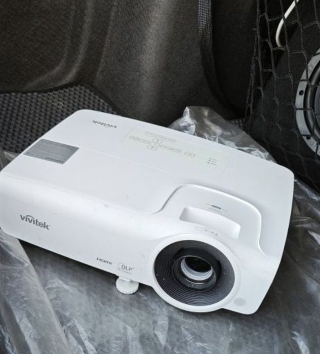 Продам проектор в идеальном состоянии