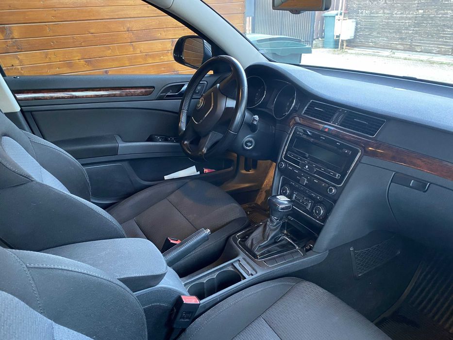 Skoda Superb Combi 2.0 TDI Elegance DSG 4x4