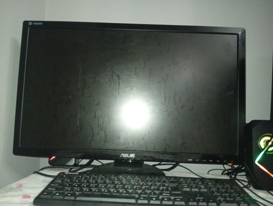 PC Delux I3 +monitor 27"
