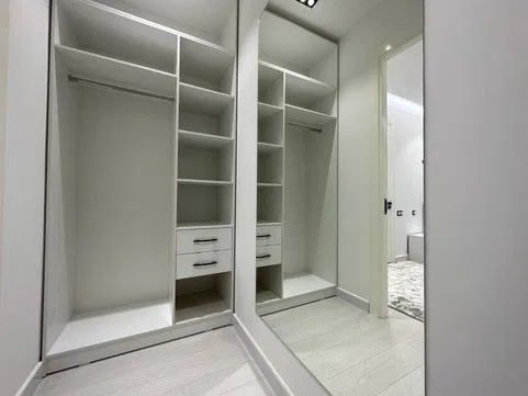 Квартира шериклига боллага 2 та бола кере бодомзор метро