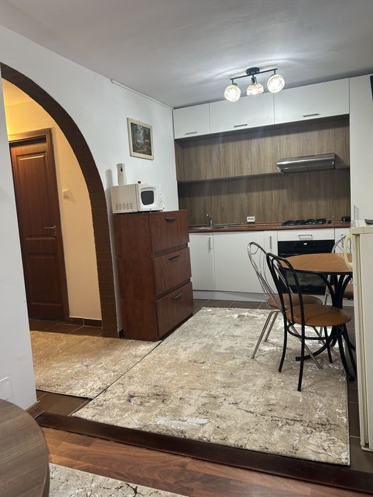 Inchiriez garsoniera decomandata b-dul 1 mai ciuperca