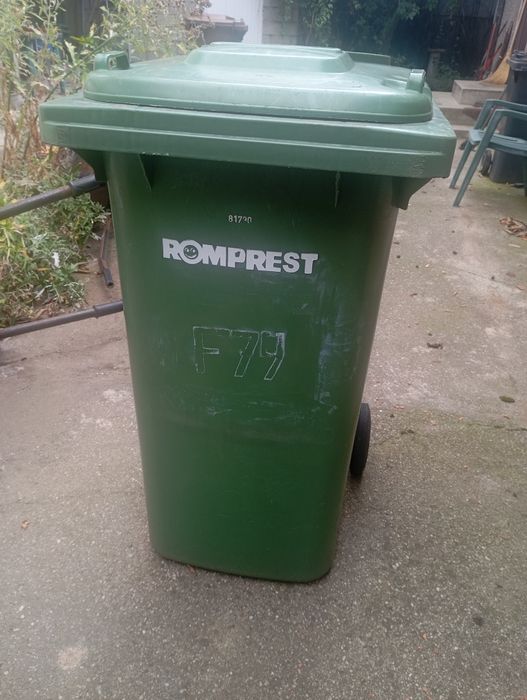 Cazan mare gunoi, pubelă, tomberon