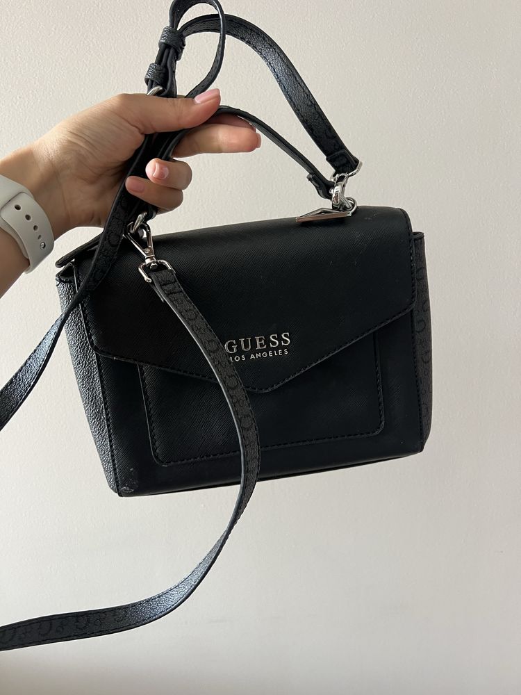 Дамска чанта guess
