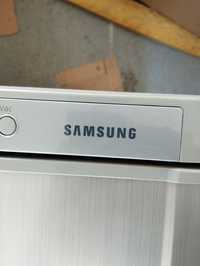 Хладилник Samsung  перфектно състояние no frost с гаранция 6 месеца