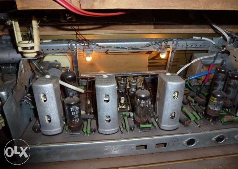 Уникална техника , 60-те години Хармония 103 лампов радио грамофон