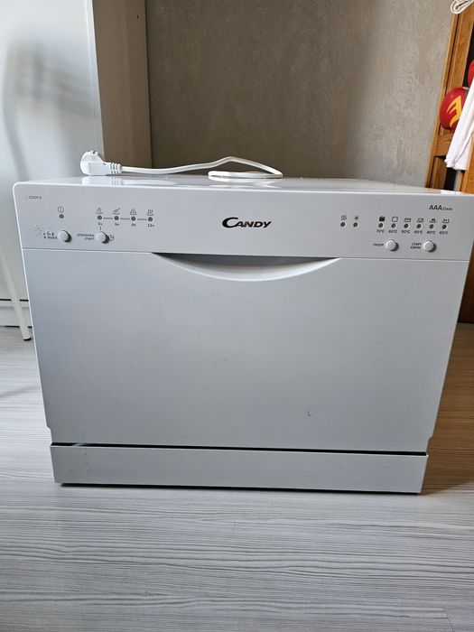 Продам посудомоечную машину.