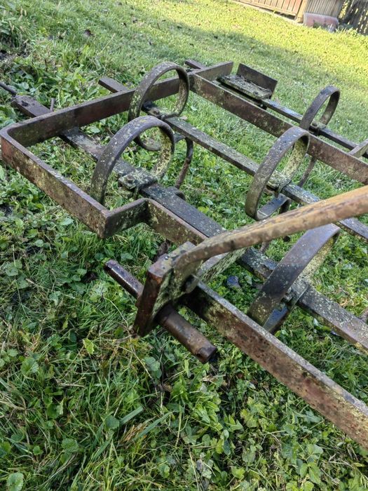 Scarificator pentru pamant